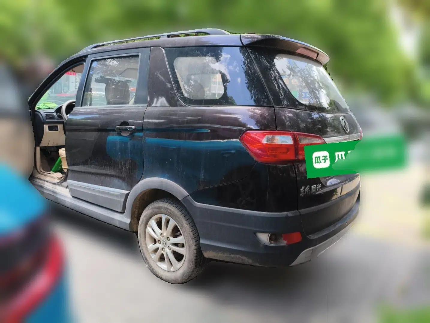 Dongfeng Fengon 370 2016 1.5L Manual Standard Edition SFG15-05 7 Seats — миниатюра 4