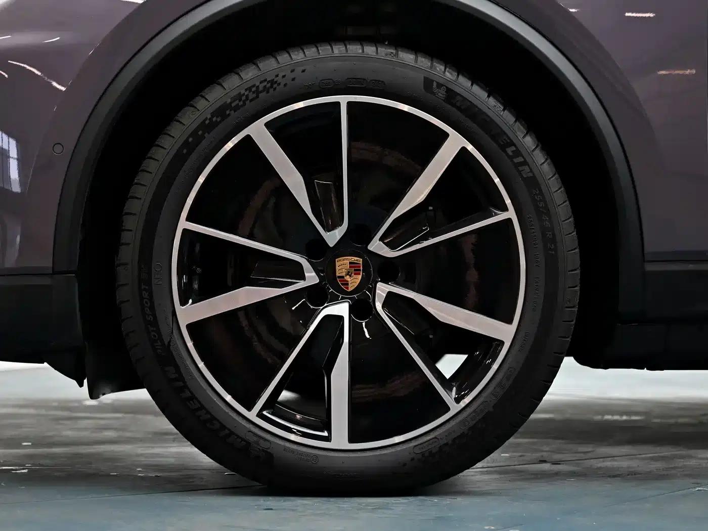 Macan 4 New Energy — миниатюра 14