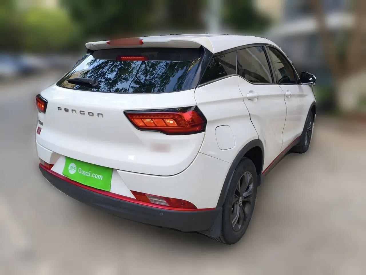 Dongfeng Fengon 500 2022 1.5T Manual Enjoyment Model — миниатюра 6