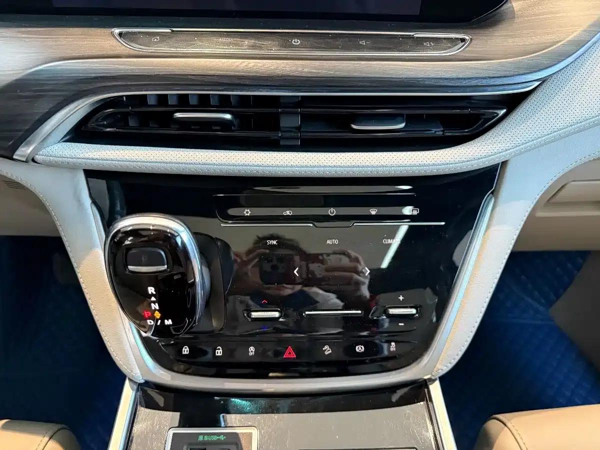 Buick GL8 2020 ES Avantgarde 653T Comfort — миниатюра 15