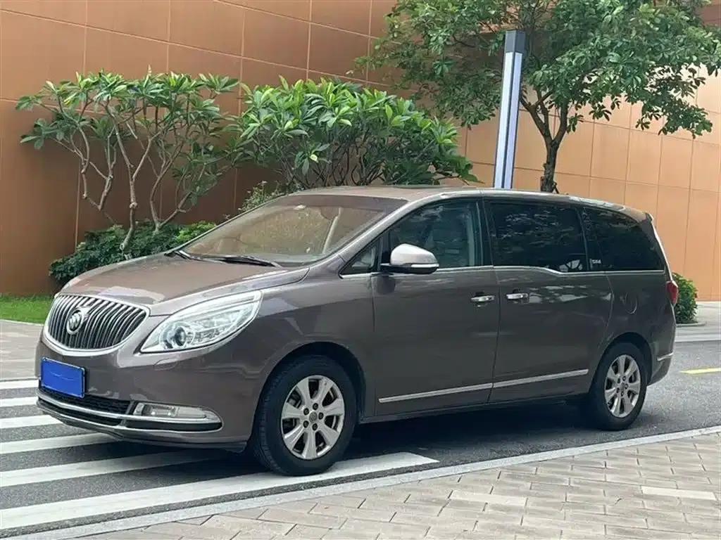 Buick GL8 2014 3.0L XT Luxury Business Flagship Edition — миниатюра 1
