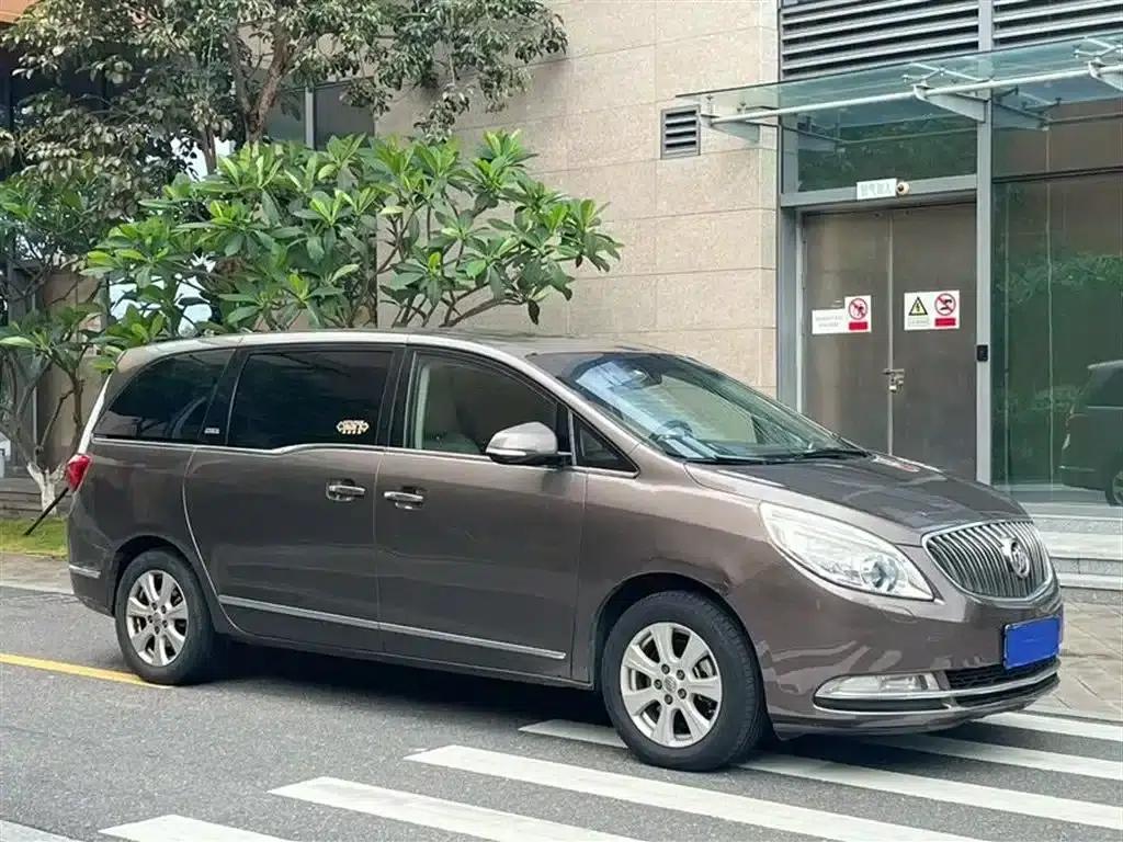 Buick GL8 2014 3.0L XT Luxury Business Flagship Edition — миниатюра 3