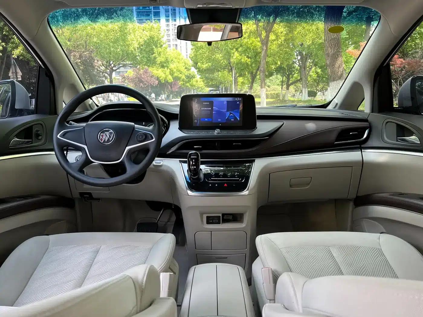 Buick GL8 2023 Land Business Class Comfort Edition — миниатюра 8
