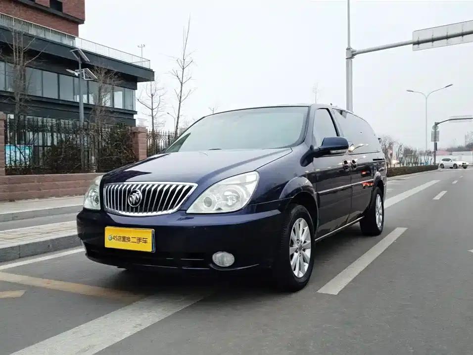 Buick GL8 2014 2.4L Classic Edition — миниатюра 1