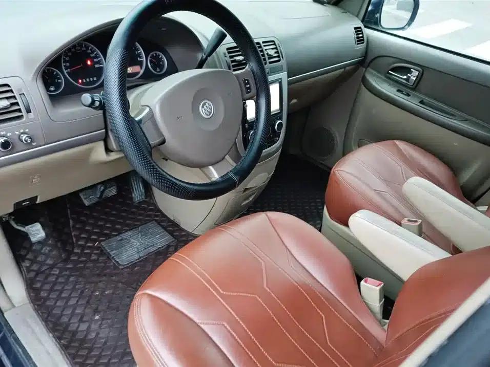 Buick GL8 2014 2.4L Classic Edition — миниатюра 11