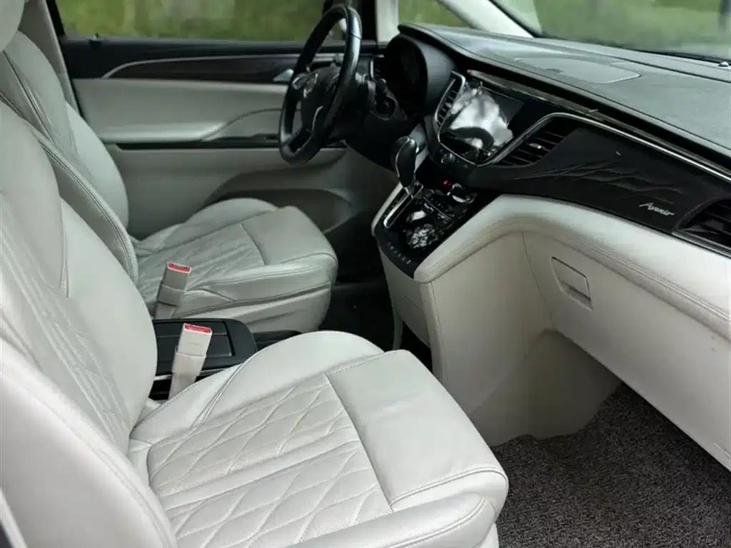 Buick GL8 2017 28T Avenir (National V Emission Standard) — миниатюра 15