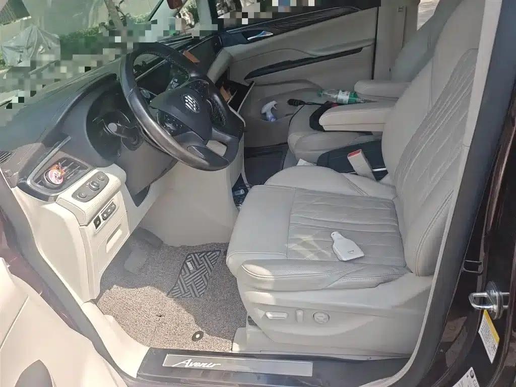 Buick GL8 2017 28T Avenir (National V Emission Standard) — миниатюра 8