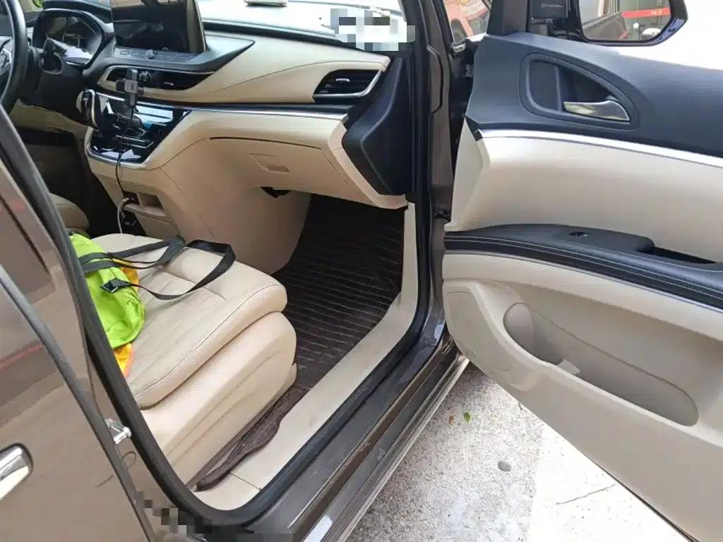 Buick GL8 2023 Land Business Class 652T Luxury — миниатюра 20