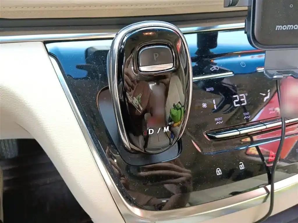 Buick GL8 2023 Land Business Class 652T Luxury — миниатюра 7