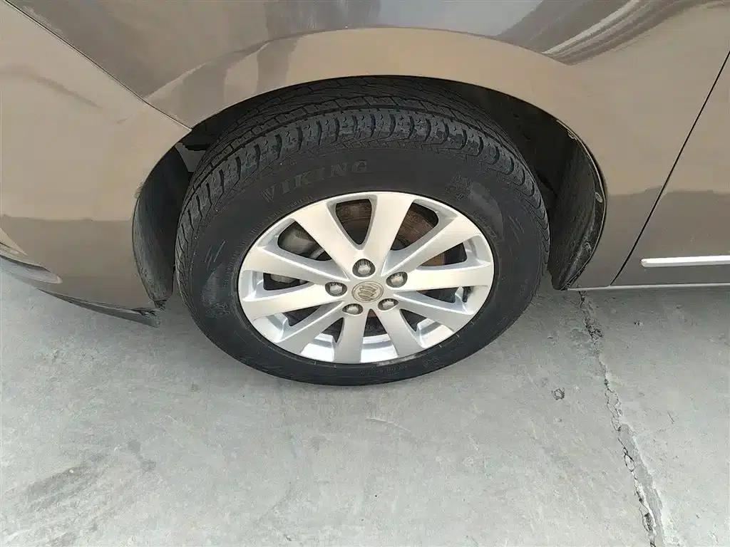 Buick GL8 2017 25S Premium Edition (National V Emission Standard) — миниатюра 25