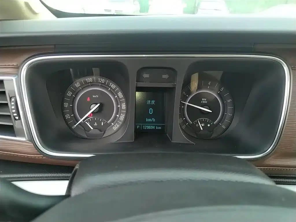 Buick GL8 2017 25S Premium Edition (National V Emission Standard) — миниатюра 8