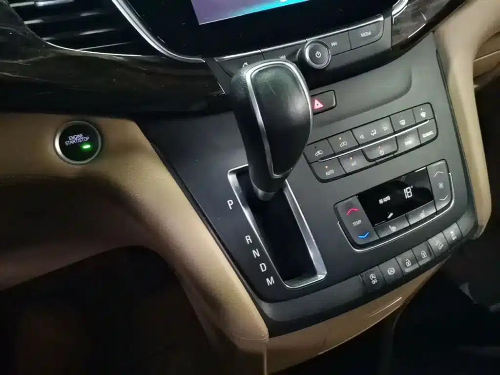 Buick GL8 2017 ES 28T Premium Edition (National V Emission Standard) — миниатюра 21