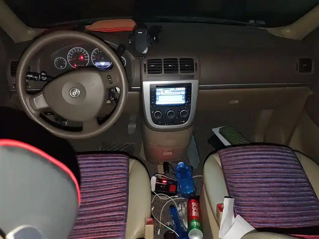 Buick GL8 2014 2.4L Classic Edition — миниатюра 13