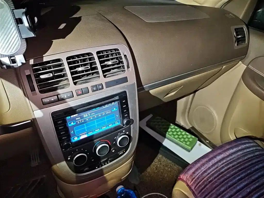 Buick GL8 2014 2.4L Classic Edition — миниатюра 6