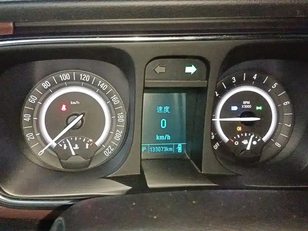 Buick GL8 2017 25S Luxury Edition (National V Emission Standard) — миниатюра 12