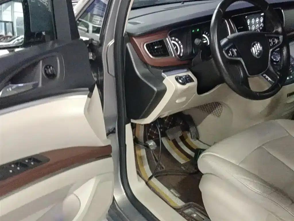 Buick GL8 2017 25S Luxury Edition (National V Emission Standard) — миниатюра 16
