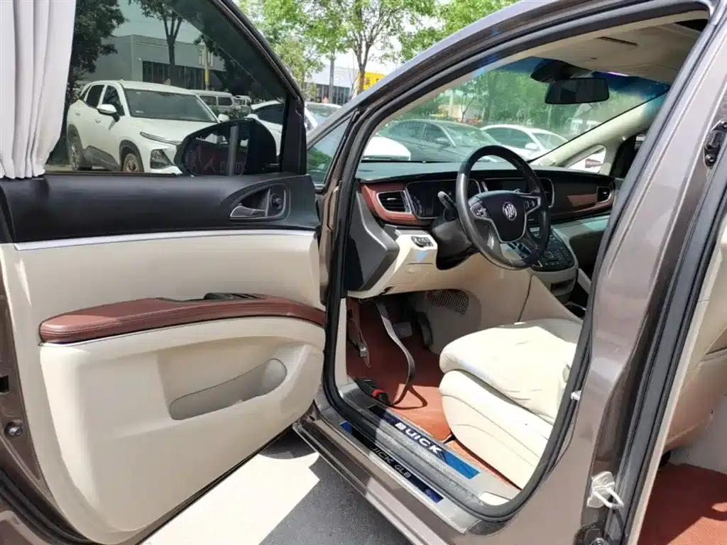 Buick GL8 2017 25S Luxury Edition (National V Emission Standard) — миниатюра 16