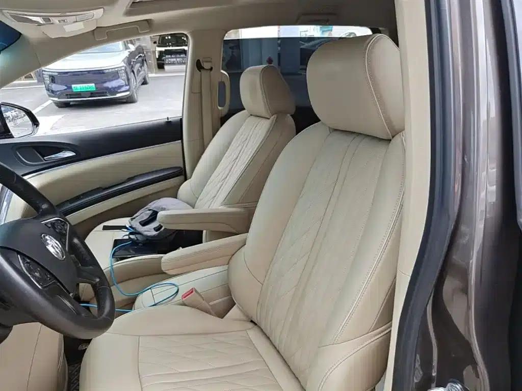 Buick GL8 2023 Facelift Land Business Class Luxury Edition — миниатюра 15
