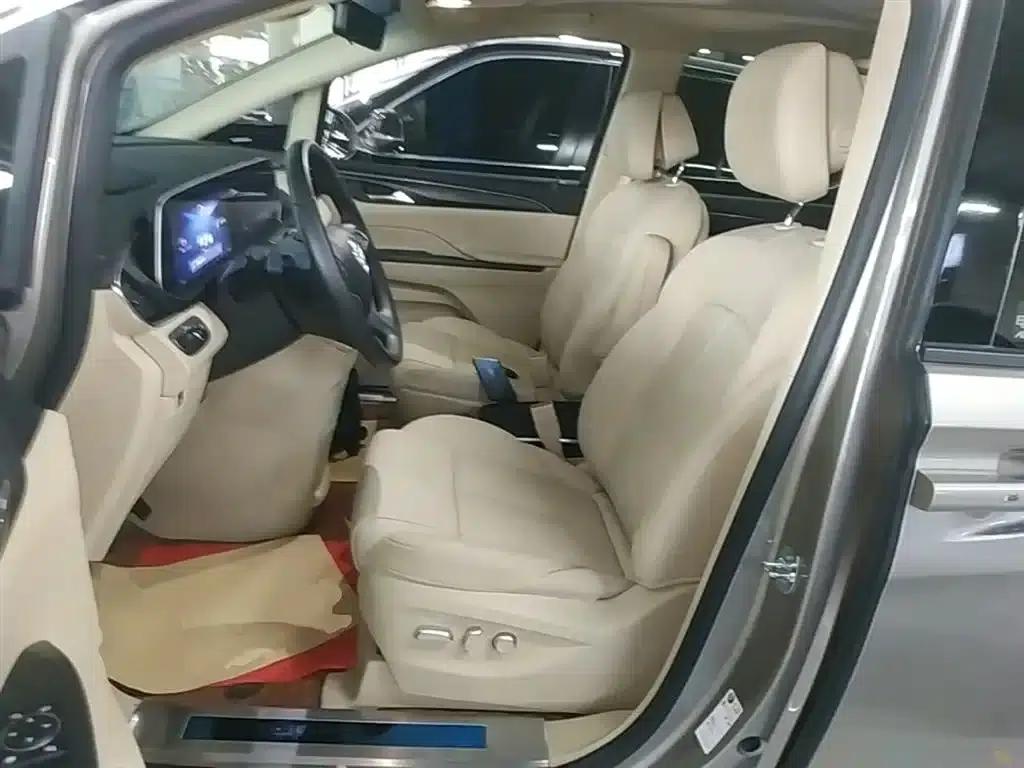 Buick GL8 2023 ES Luxury Edition — миниатюра 15