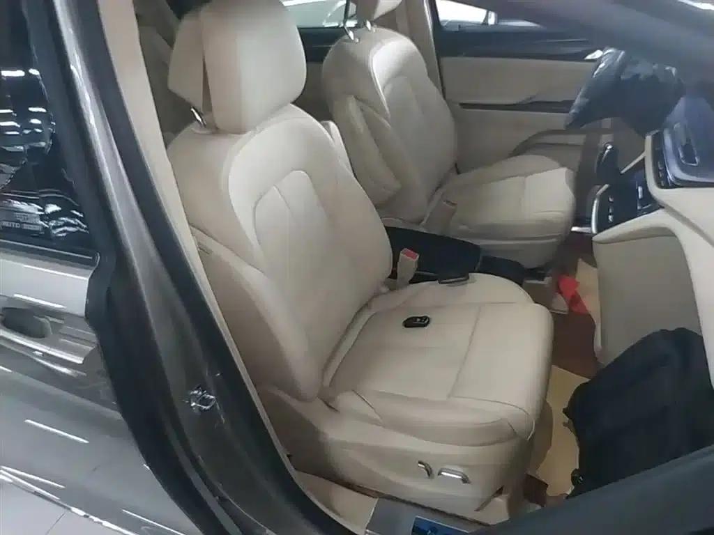 Buick GL8 2023 ES Luxury Edition — миниатюра 25