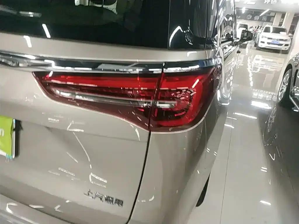 Buick GL8 2023 ES Luxury Edition — миниатюра 8