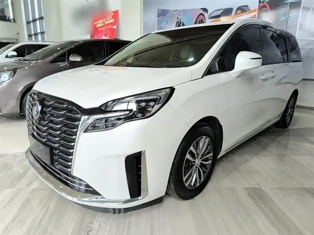 Buick GL8 2023 ES Luxury Edition — миниатюра 2