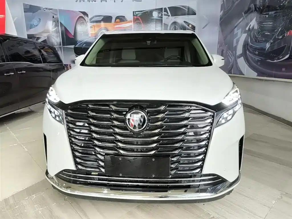 Buick GL8 2023 ES Luxury Edition — миниатюра 3