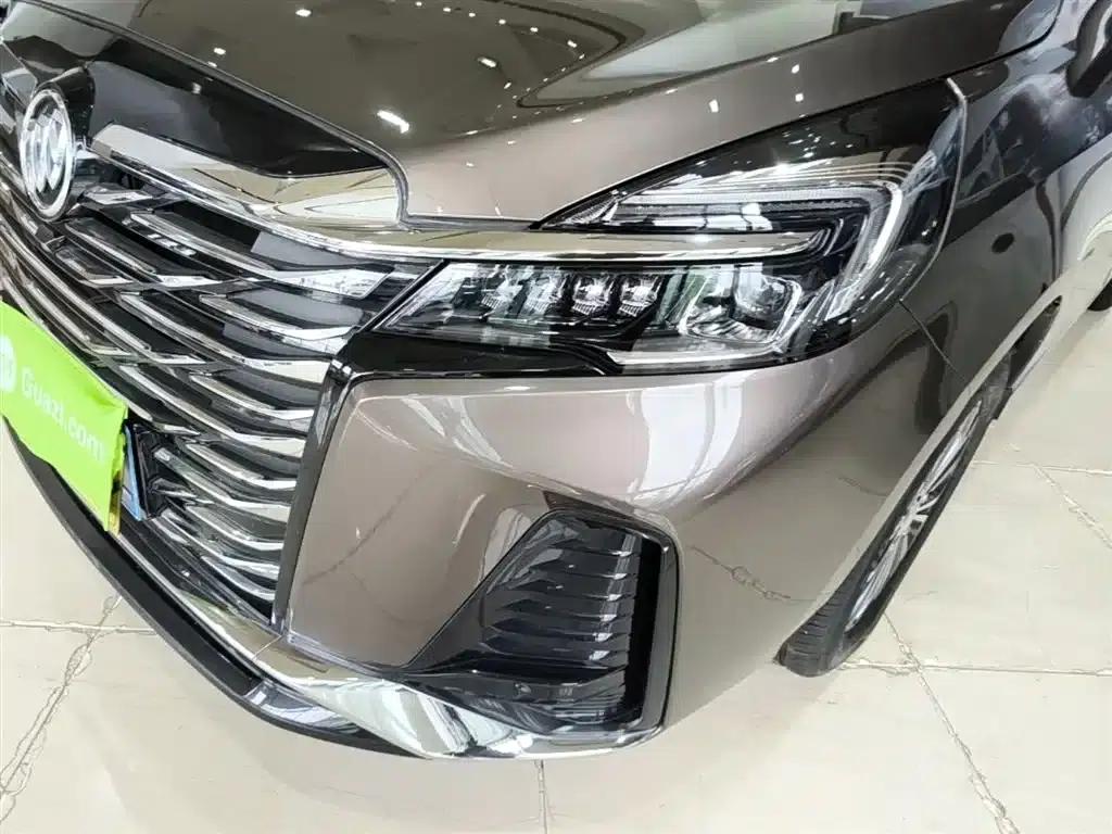 Buick GL8 2023 Facelift Land Business Class Luxury Edition — миниатюра 24
