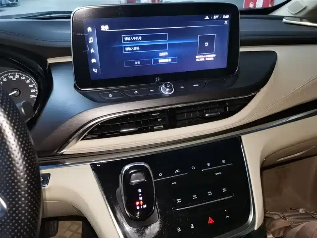 Buick GL8 2023 Facelift Land Business Class Luxury Edition — миниатюра 13