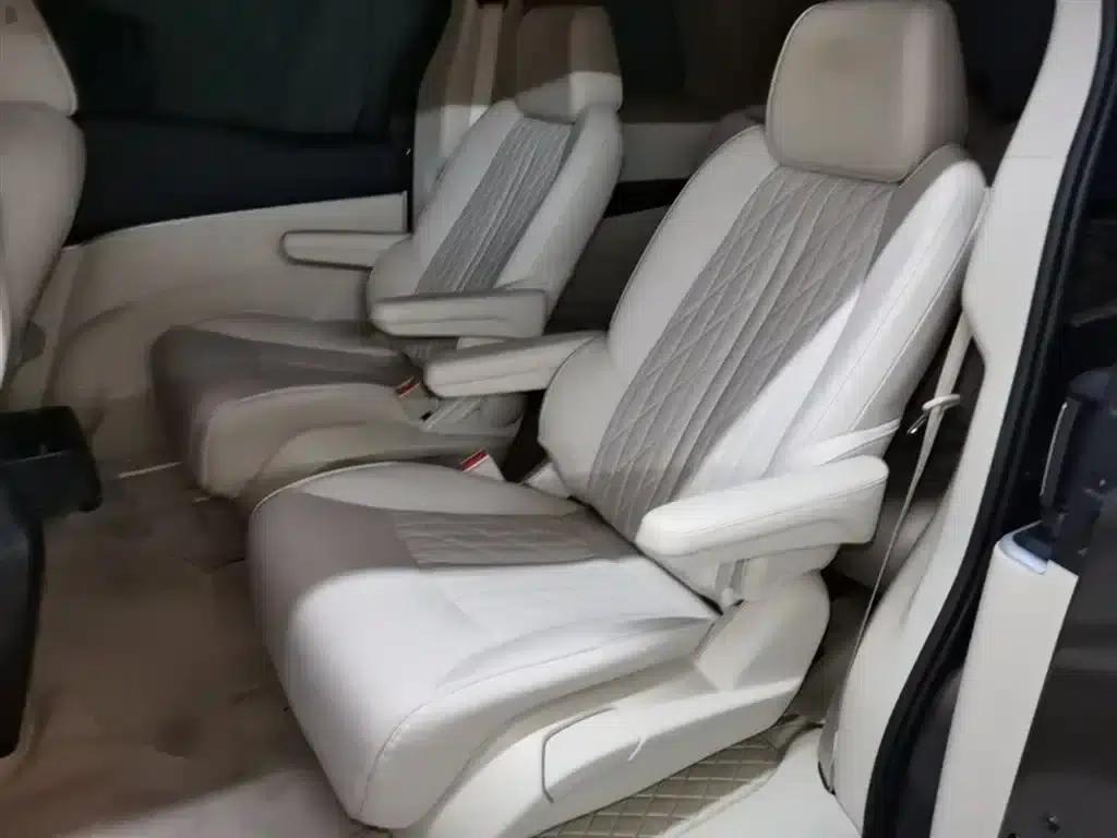 Buick GL8 2023 Facelift Land Business Class Luxury Edition — миниатюра 17