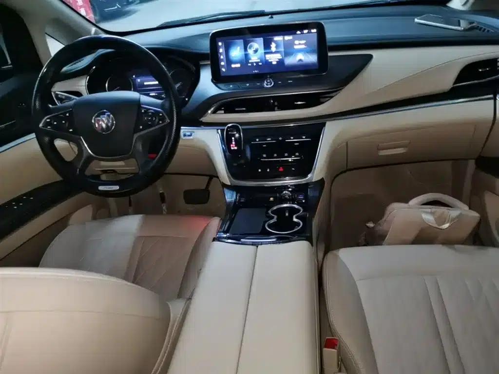 Buick GL8 2023 Facelift Land Business Class Luxury Edition — миниатюра 10