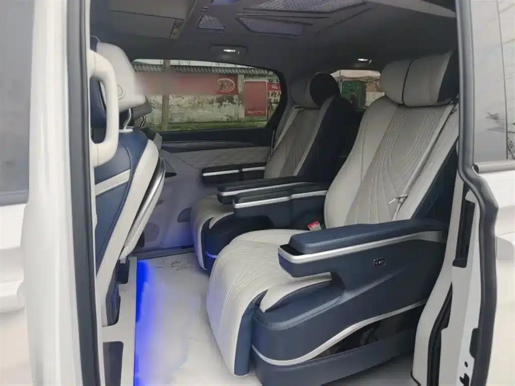Buick GL8 2023 ES Avantgarde Premium Edition — миниатюра 16