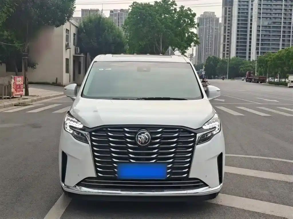 Buick GL8 2023 ES Avantgarde Premium Edition — миниатюра 6