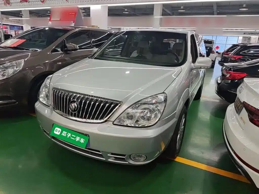 Buick GL8 2014 2.4L Classic Edition — миниатюра 2