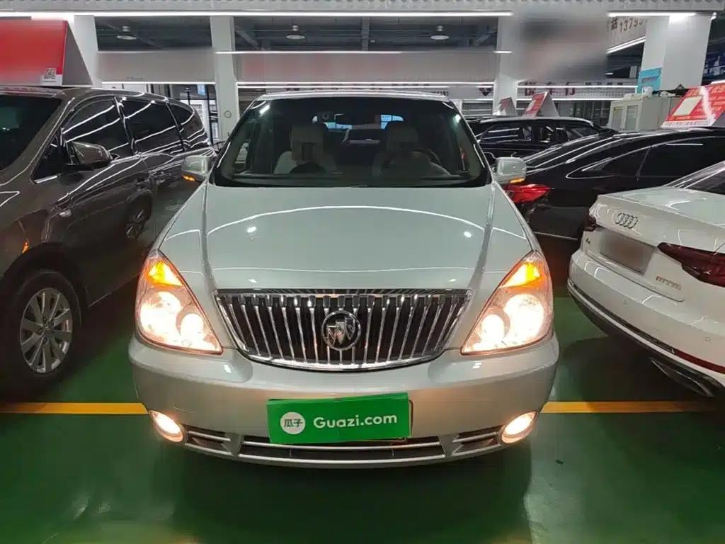 Buick GL8 2014 2.4L Classic Edition — миниатюра 3