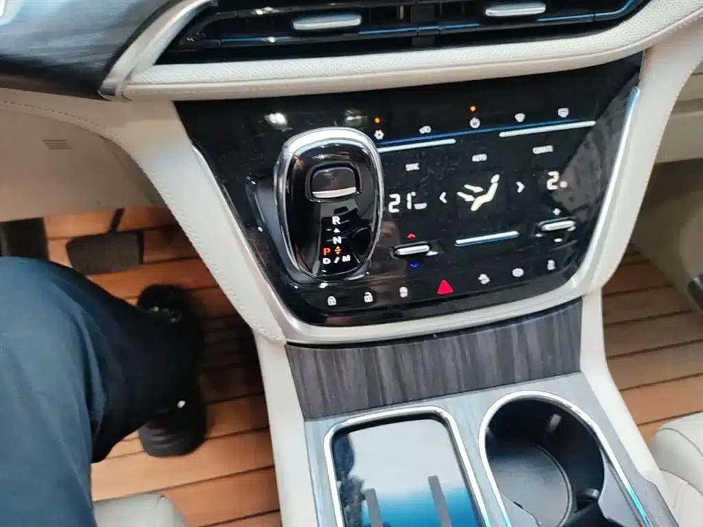 Buick GL8 2023 ES Luxury Comfort Edition — миниатюра 14