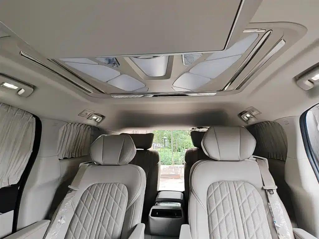 Buick GL8 2023 ES Luxury Comfort Edition — миниатюра 18