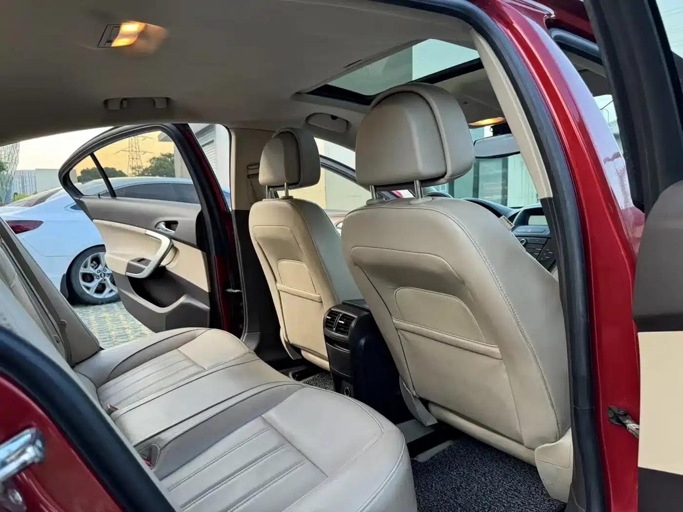 Buick Regal 2012 2.0L Comfort Edition — миниатюра 9