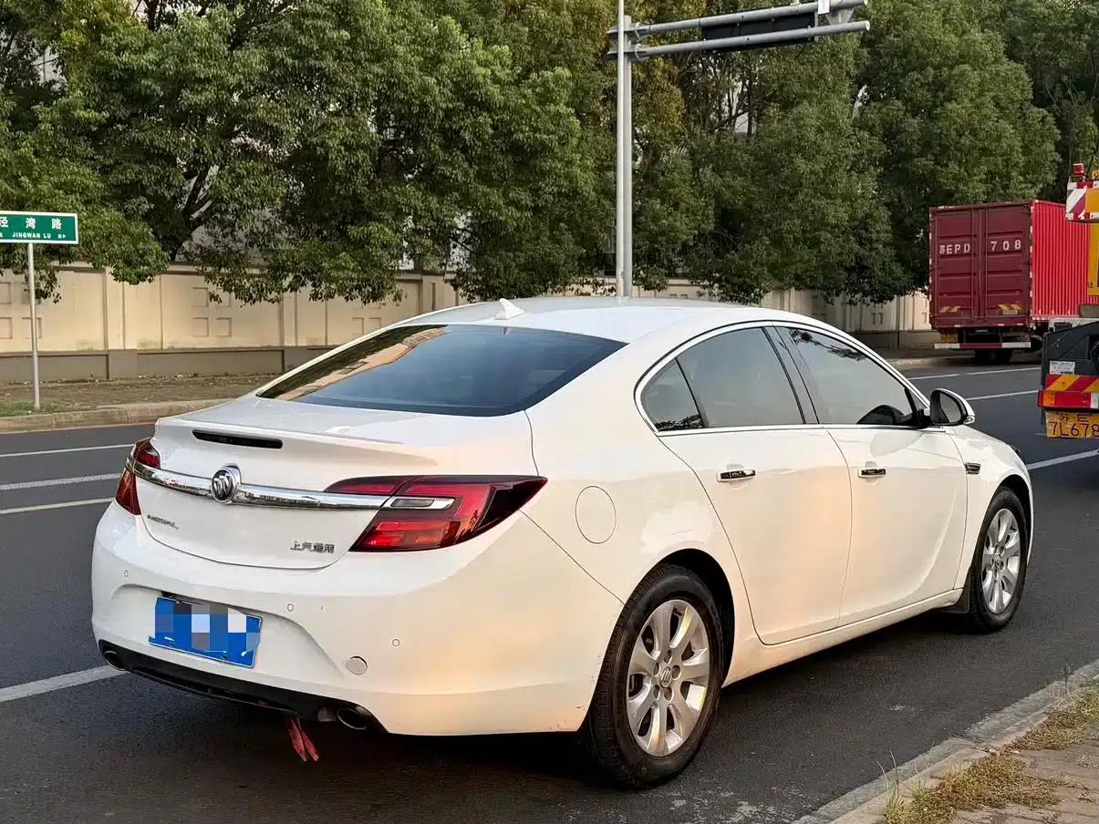 Buick Regal 2014 2.0L Elite Fashion Edition — миниатюра 4