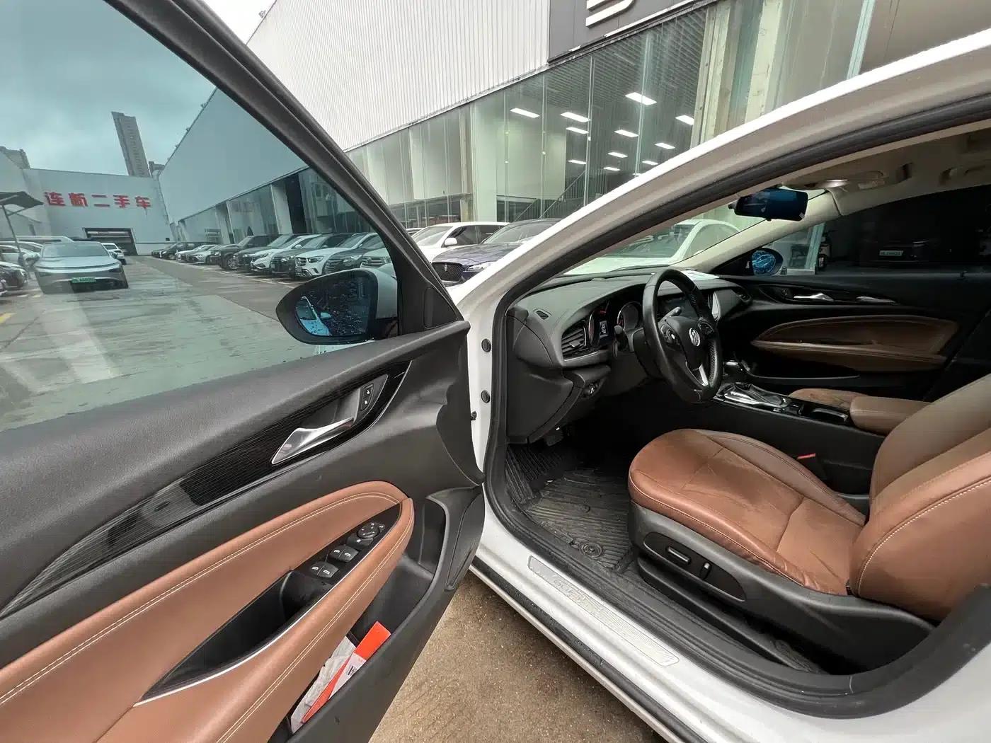 Buick Regal 2017 20T Elite — миниатюра 5