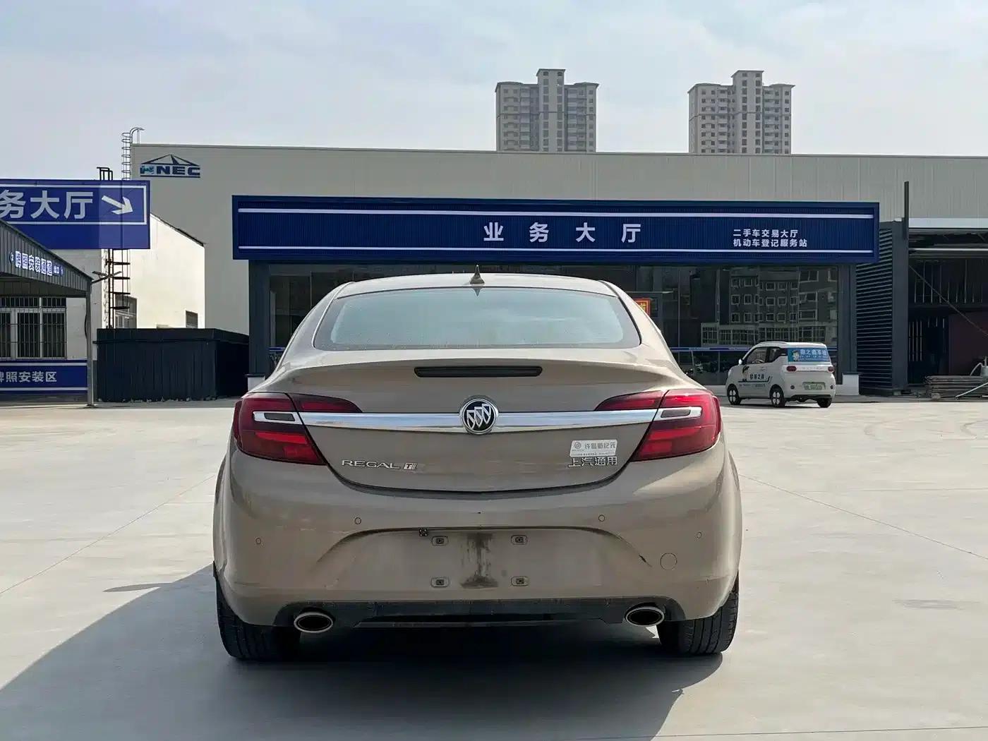 Buick Regal 2015 1.6T Elite Technology Edition — миниатюра 8