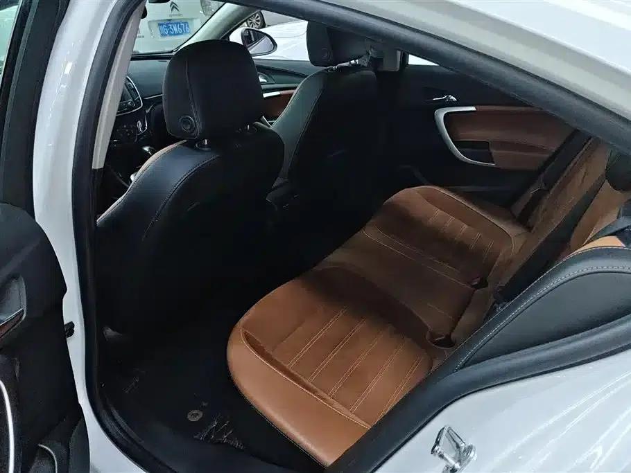 Buick Regal 2015 1.6T Elite Technology Edition — миниатюра 11