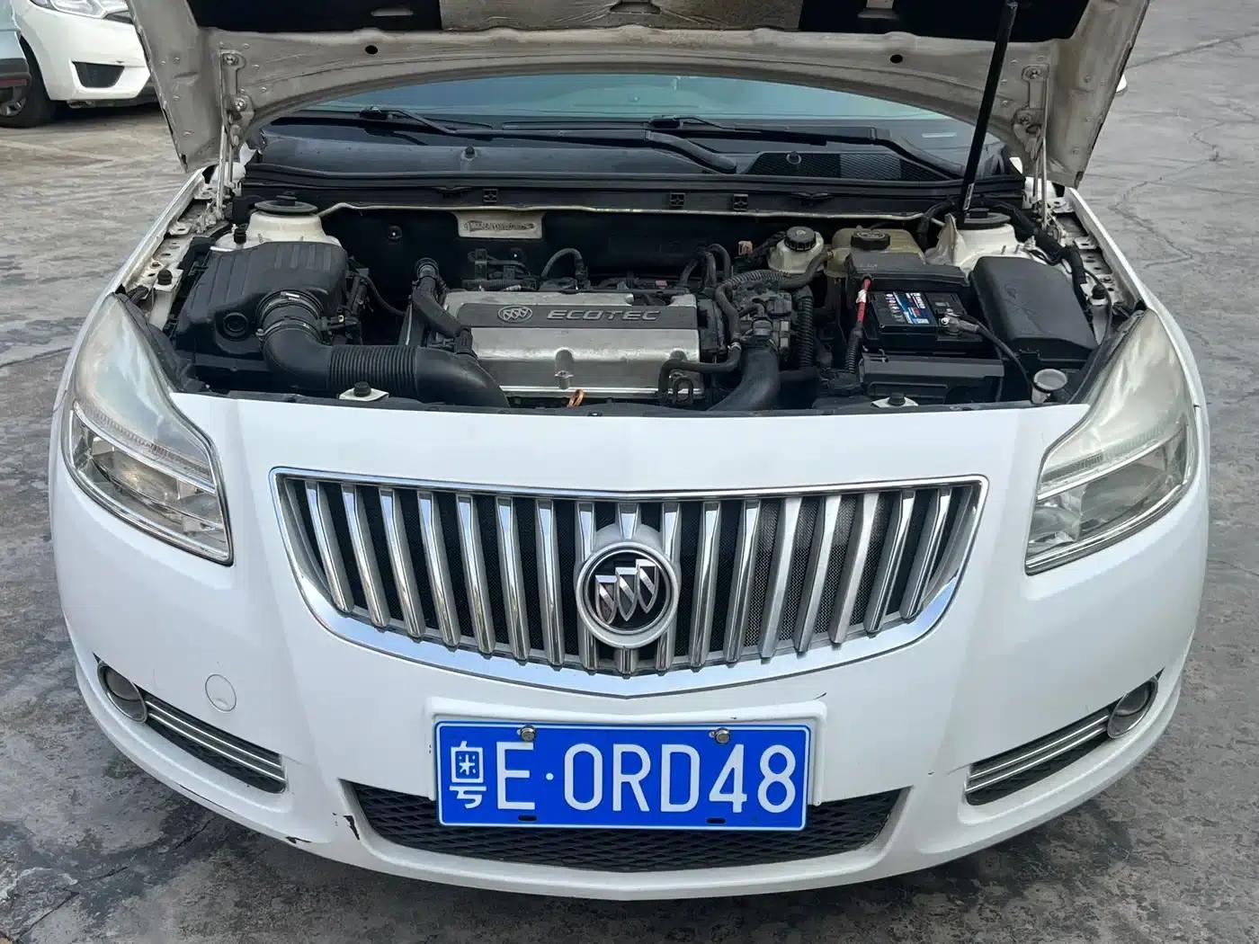 Buick Regal 2012 1.6T Manual Elite Sport Edition — миниатюра 11