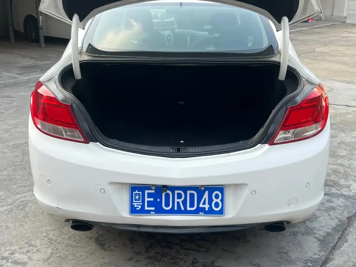 Buick Regal 2012 1.6T Manual Elite Sport Edition — миниатюра 12