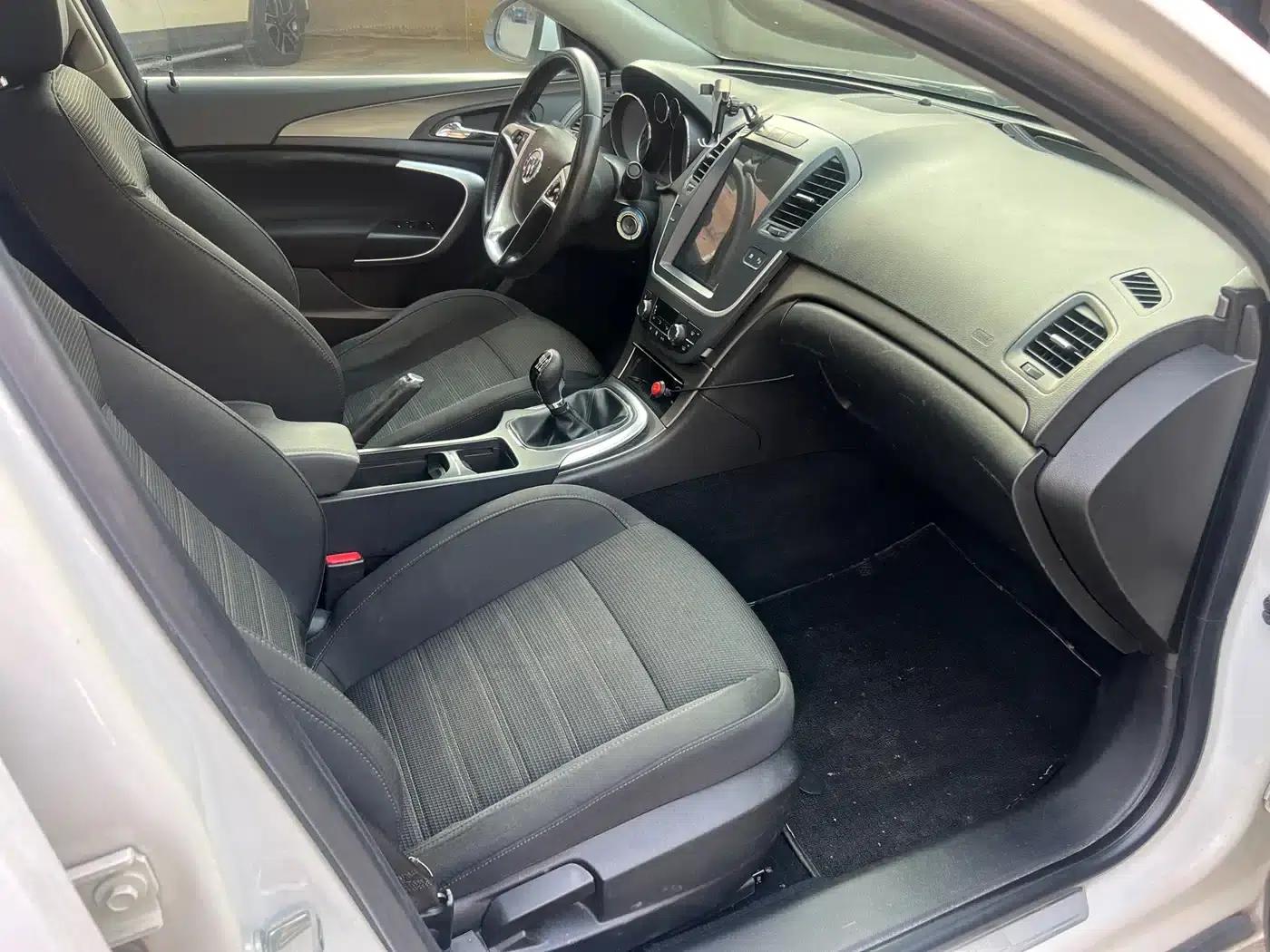 Buick Regal 2012 1.6T Manual Elite Sport Edition — миниатюра 13