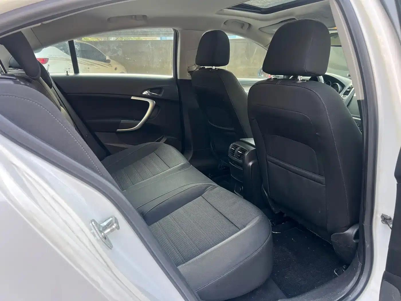 Buick Regal 2012 1.6T Manual Elite Sport Edition — миниатюра 14