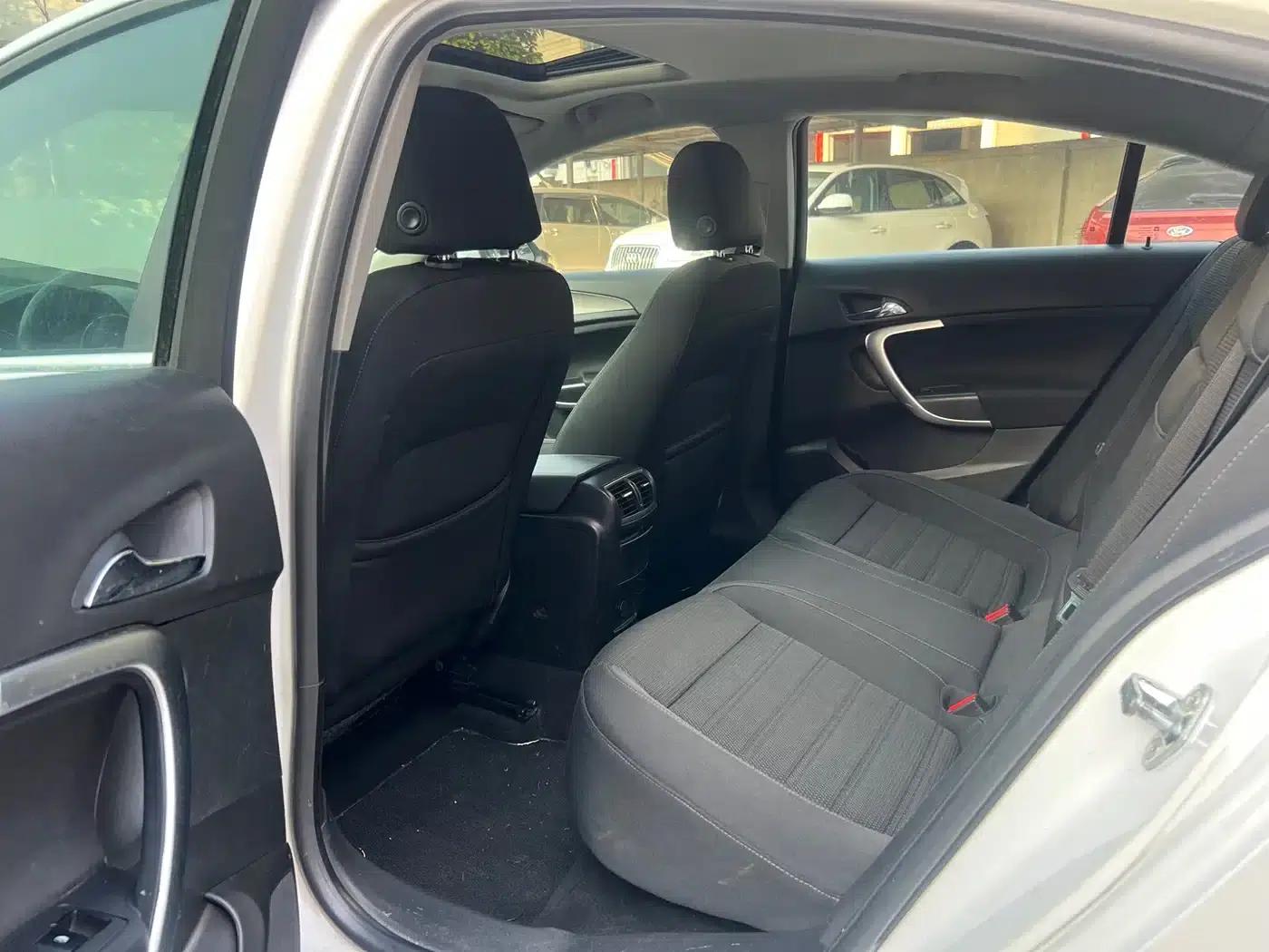 Buick Regal 2012 1.6T Manual Elite Sport Edition — миниатюра 16