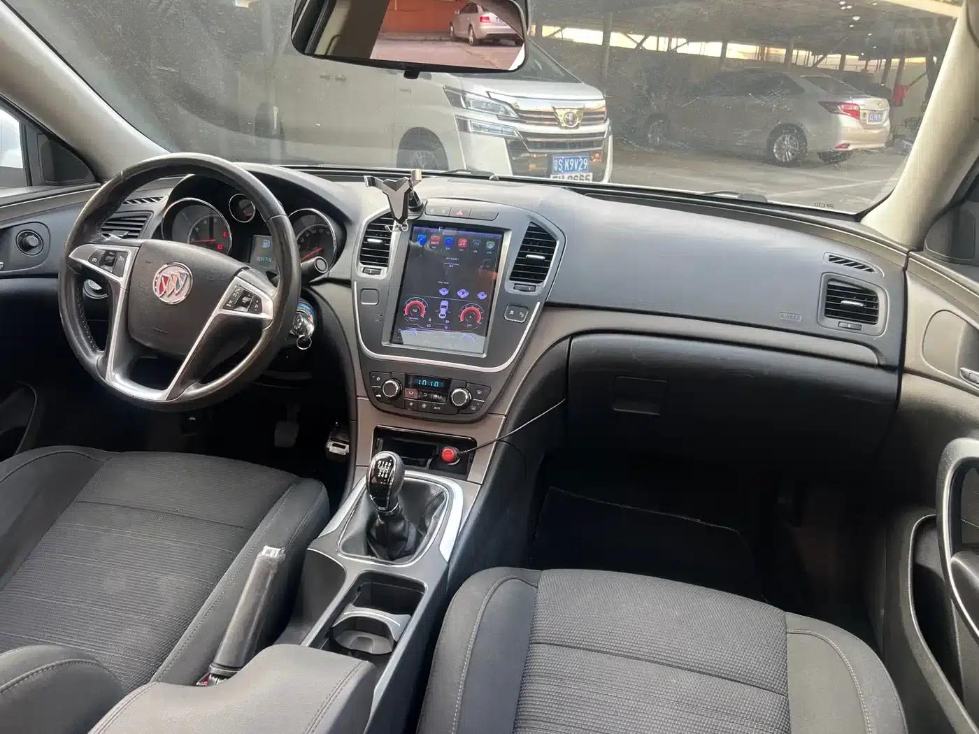 Buick Regal 2012 1.6T Manual Elite Sport Edition — миниатюра 20