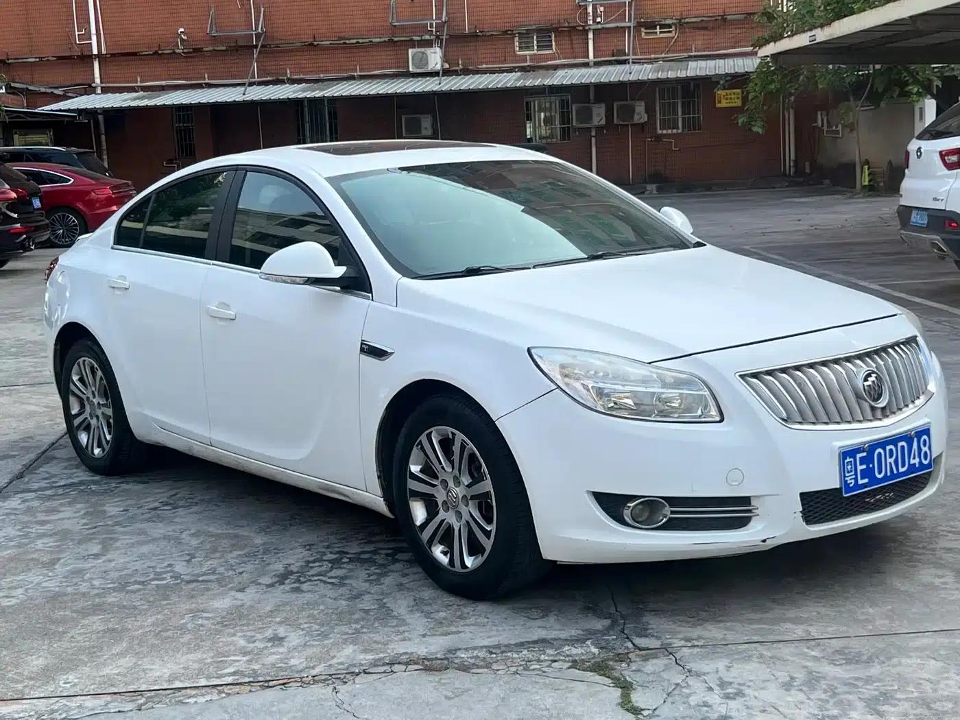 Buick Regal 2012 1.6T Manual Elite Sport Edition — миниатюра 3
