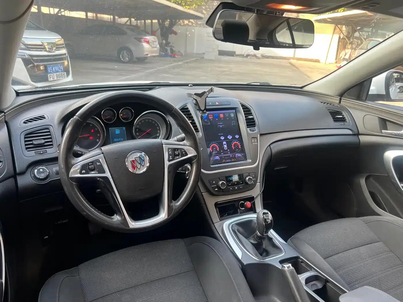 Buick Regal 2012 1.6T Manual Elite Sport Edition — миниатюра 21